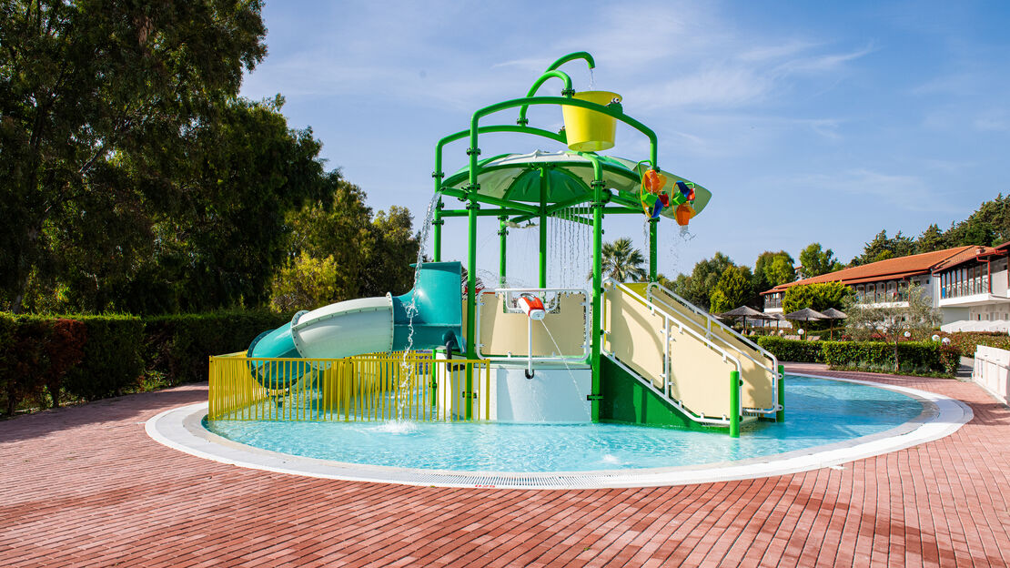 Alexandros Palace Hotel & Suites